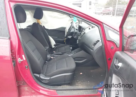 2016 Kia Forte Lx из США, поврежденный, VIN KNAFK4A61G5526226